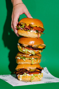 Burger stack Clean kitchen